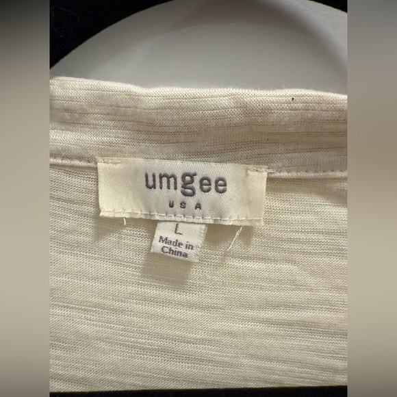 Umgee Cream 3/4 Sleeve Collared Blouse - Picture 2 of 3